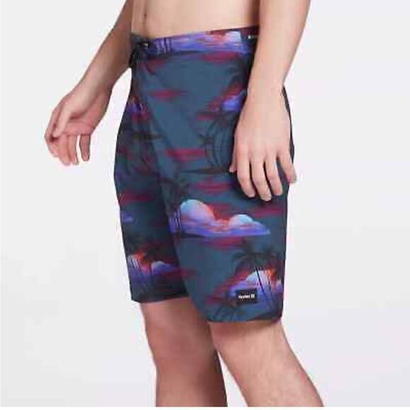 NWT Hurley Phantom Weekender 20” Boardshorts Size 30 - Picture 3 of 11